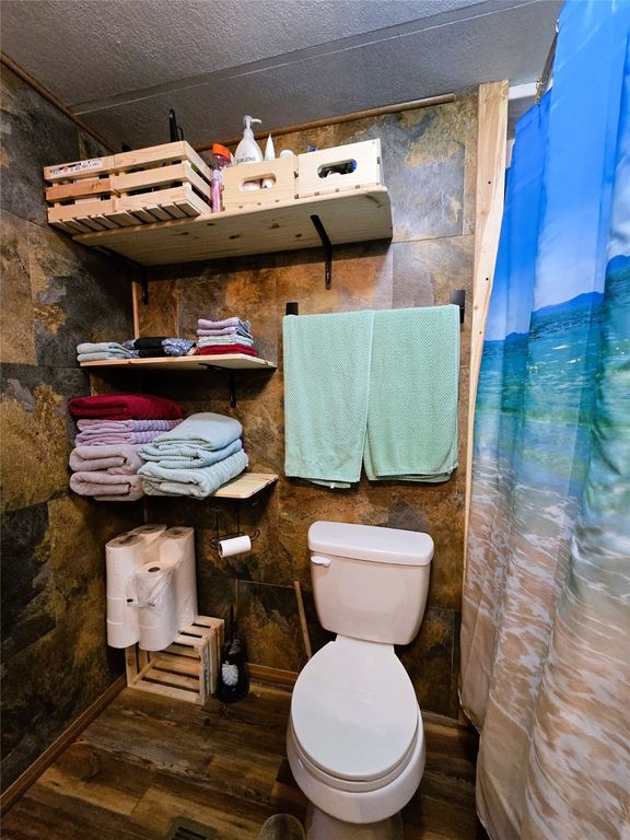 Image 21 of property listing at 221 7th Street, Clinton, MT 59825