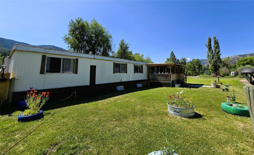 Image 3 of property listing at 221 7th Street, Clinton, MT 59825