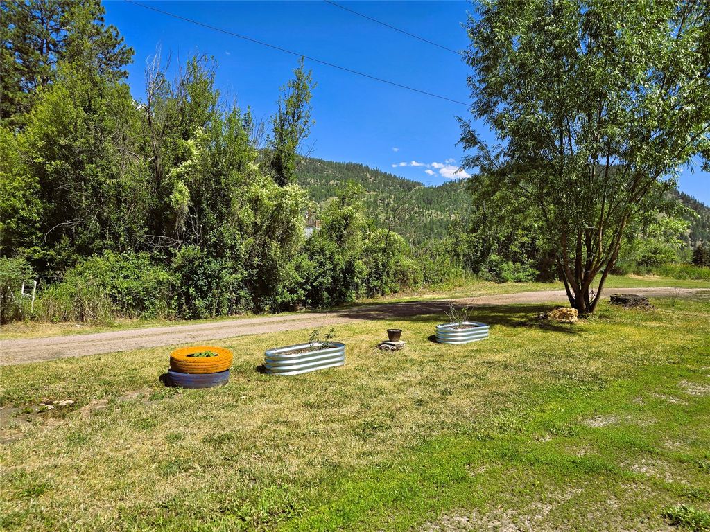 Image 33 of property listing at 221 7th Street, Clinton, MT 59825