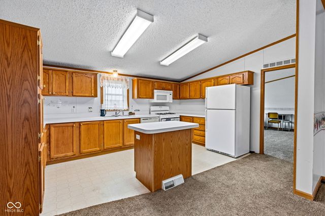 65 S 1100 W, Jamestown, IN 46147
