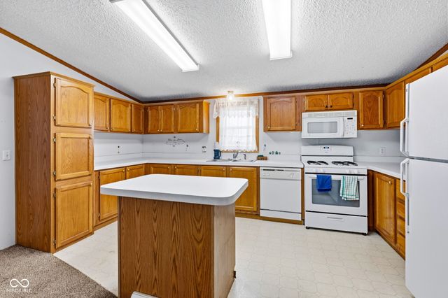 65 S 1100 W, Jamestown, IN 46147