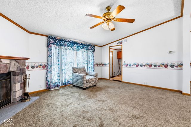 65 S 1100 W, Jamestown, IN 46147