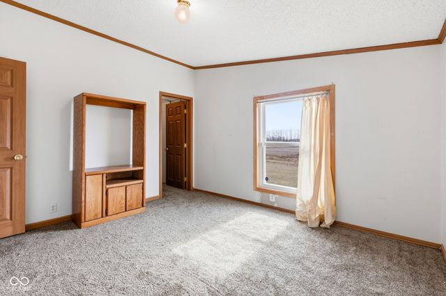 65 S 1100 W, Jamestown, IN 46147
