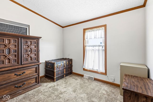 65 S 1100 W, Jamestown, IN 46147