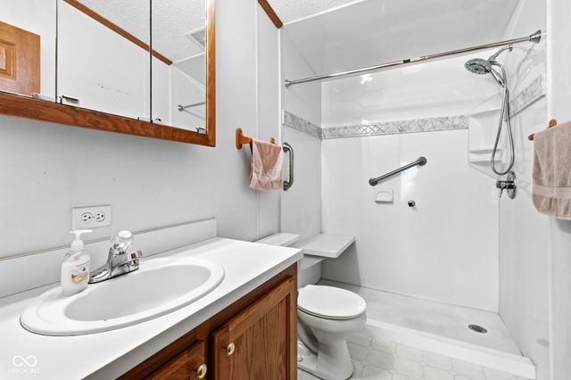 65 S 1100 W, Jamestown, IN 46147