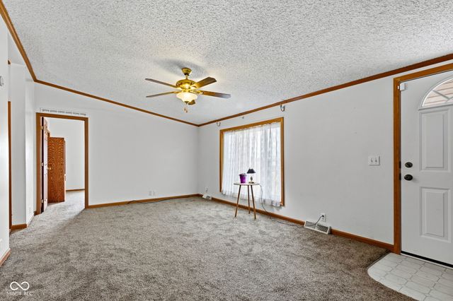 65 S 1100 W, Jamestown, IN 46147