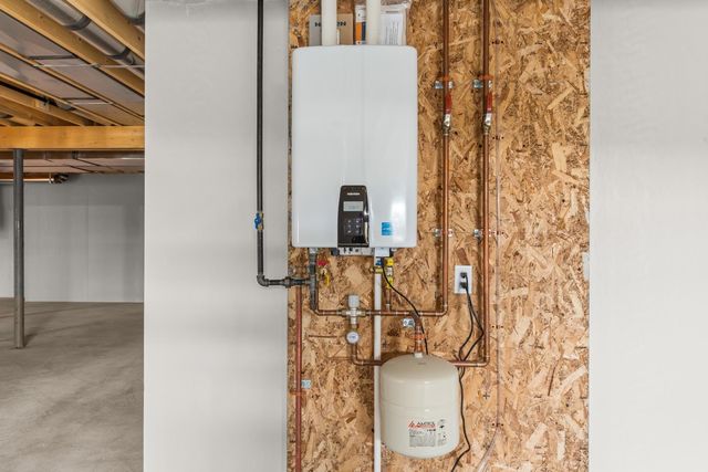 435 Commodore Drive 19, Vergennes, VT 05491