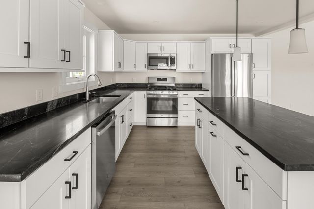 435 Commodore Drive 19, Vergennes, VT 05491