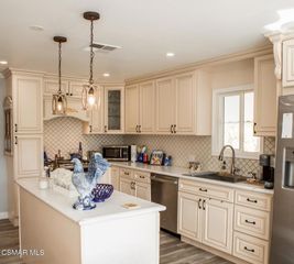 23777 Mulholland Hwy Spc 73, Calabasas, CA 91302