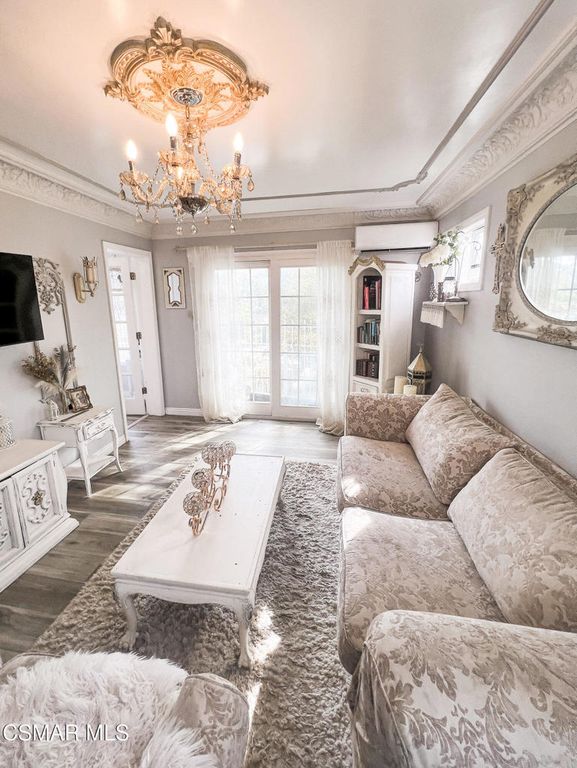 Image 10 of property listing at 23777 Mulholland Hwy Spc 73, Calabasas, CA 91302