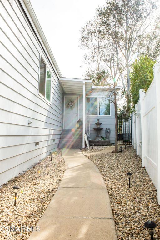 Image 21 of property listing at 23777 Mulholland Hwy Spc 73, Calabasas, CA 91302