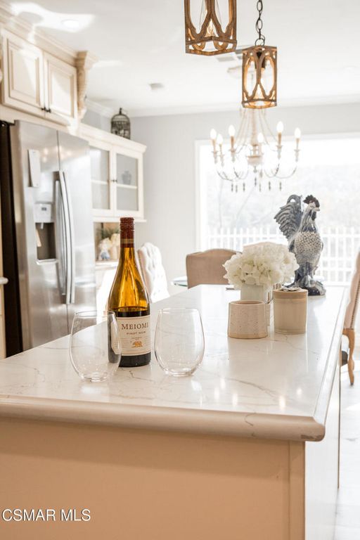 Image 4 of property listing at 23777 Mulholland Hwy Spc 73, Calabasas, CA 91302