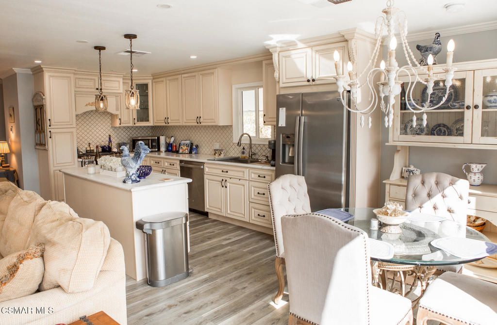 Image 6 of property listing at 23777 Mulholland Hwy Spc 73, Calabasas, CA 91302