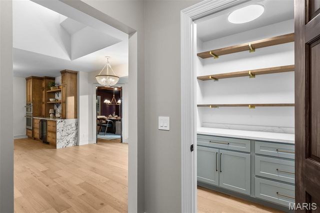 2209 Ridgley Woods Drive, Clarkson Valley, MO 63005