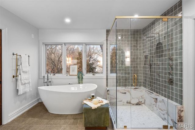 2209 Ridgley Woods Drive, Clarkson Valley, MO 63005