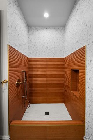 2209 Ridgley Woods Drive, Clarkson Valley, MO 63005