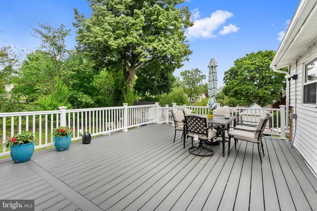 214 S SPROUL RD, Broomall, PA 19008