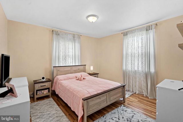 214 S SPROUL RD, Broomall, PA 19008
