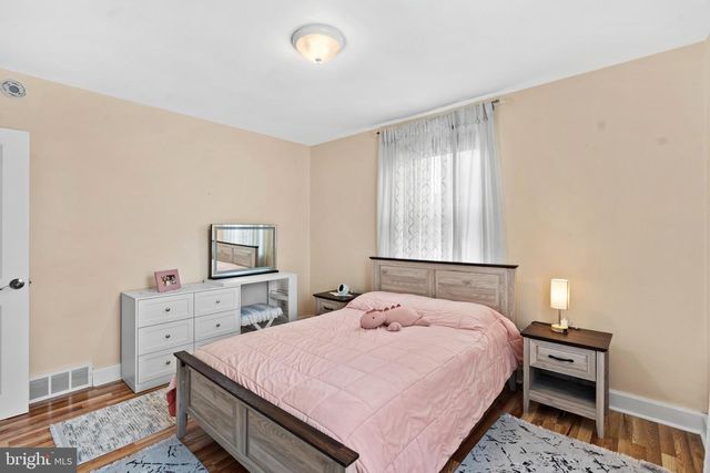 214 S SPROUL RD, Broomall, PA 19008