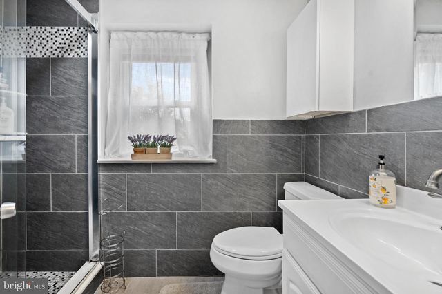 214 S SPROUL RD, Broomall, PA 19008