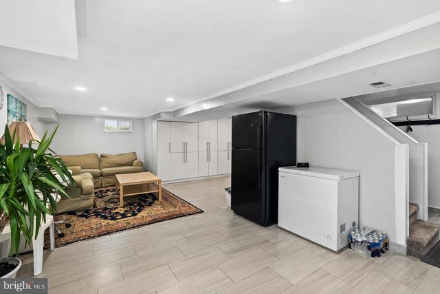 214 S SPROUL RD, Broomall, PA 19008