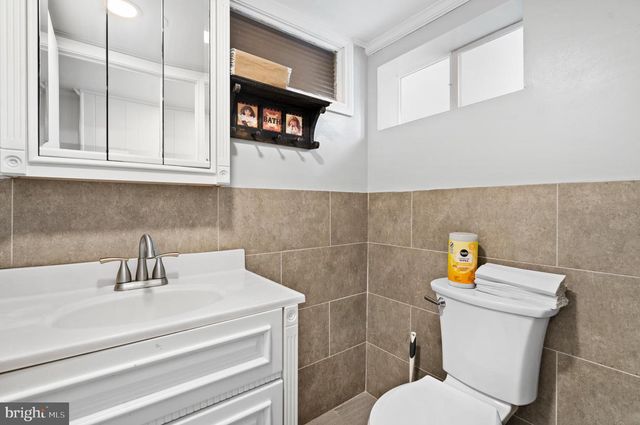 214 S SPROUL RD, Broomall, PA 19008
