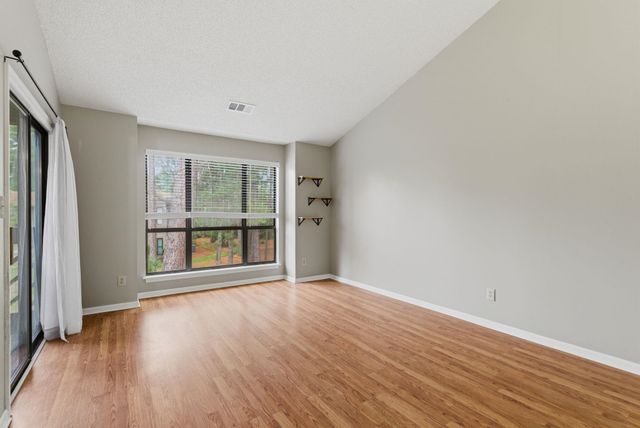 1005 Indian Wells Ct, Murrells Inlet, SC 29576