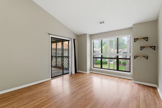 1005 Indian Wells Ct, Murrells Inlet, SC 29576