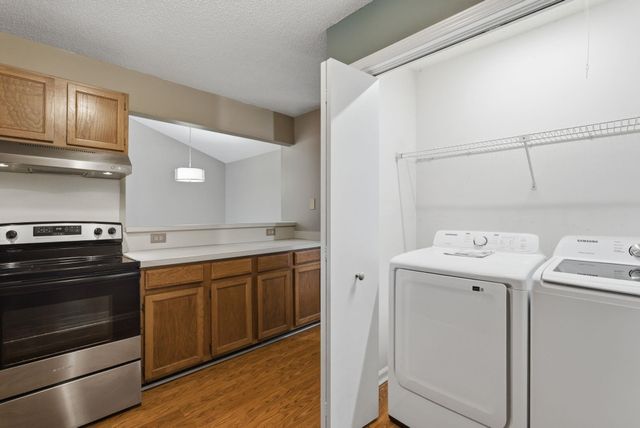 1005 Indian Wells Ct, Murrells Inlet, SC 29576