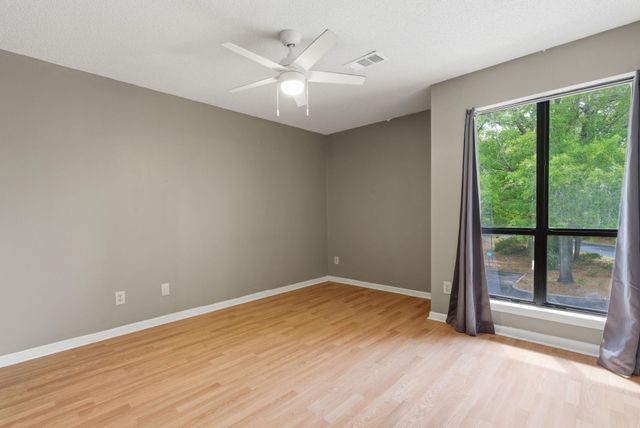 1005 Indian Wells Ct, Murrells Inlet, SC 29576