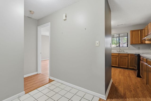 1005 Indian Wells Ct, Murrells Inlet, SC 29576
