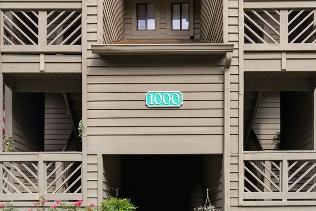 1005 Indian Wells Ct, Murrells Inlet, SC 29576