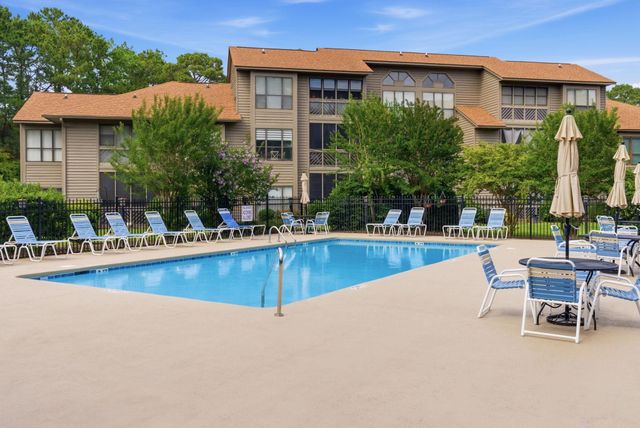 1005 Indian Wells Ct, Murrells Inlet, SC 29576
