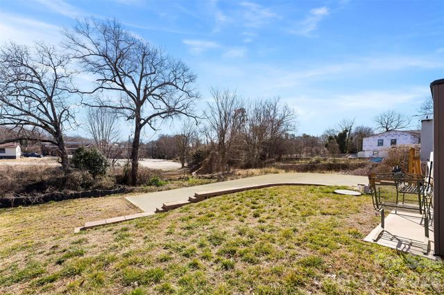 304 Linwood Road, Gastonia, NC 28052