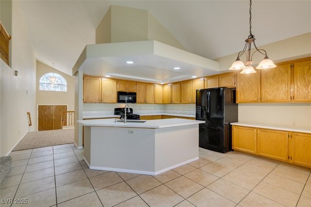 902 Squaw Peak Drive, Henderson, NV 89014