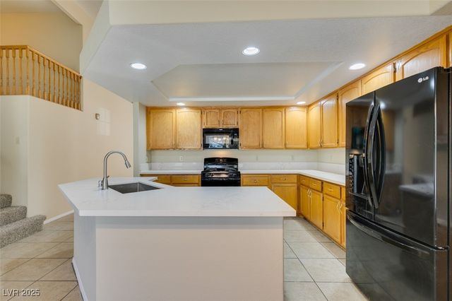 902 Squaw Peak Drive, Henderson, NV 89014