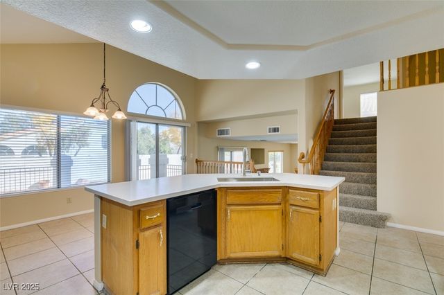 902 Squaw Peak Drive, Henderson, NV 89014