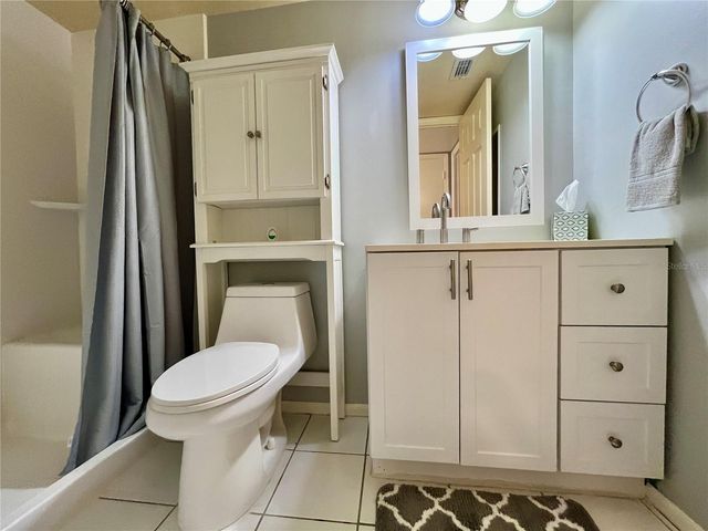 2000 WORLD PARKWAY BOULEVARD 6, Clearwater, FL 33763