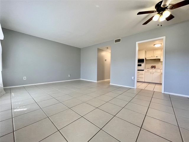 2000 WORLD PARKWAY BOULEVARD 6, Clearwater, FL 33763