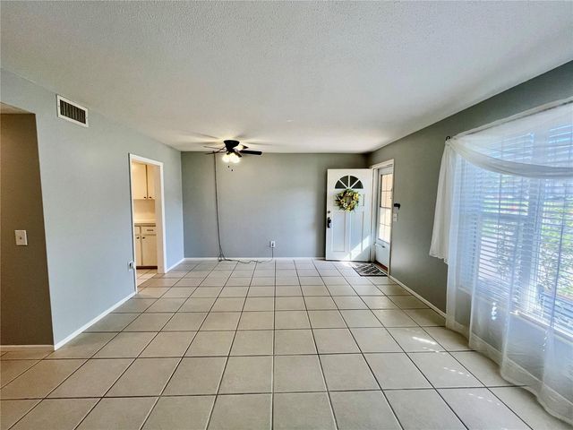 2000 WORLD PARKWAY BOULEVARD 6, Clearwater, FL 33763