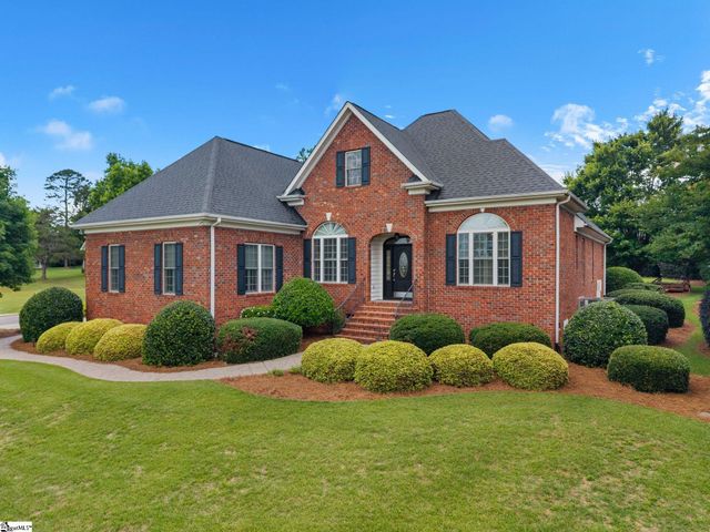102 Club Ridge Drive, Pickens, SC 29671
