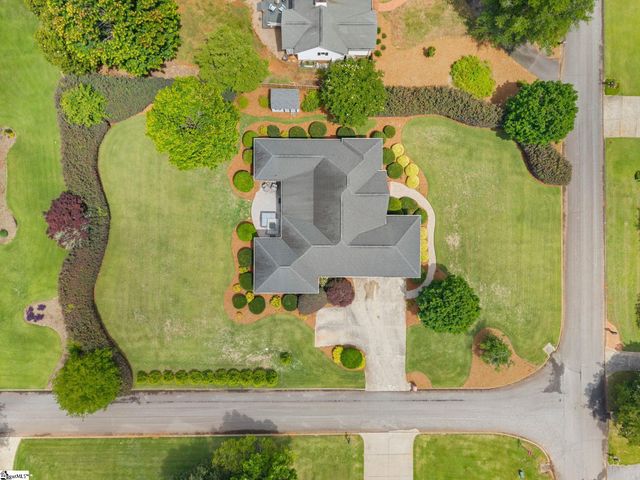 102 Club Ridge Drive, Pickens, SC 29671