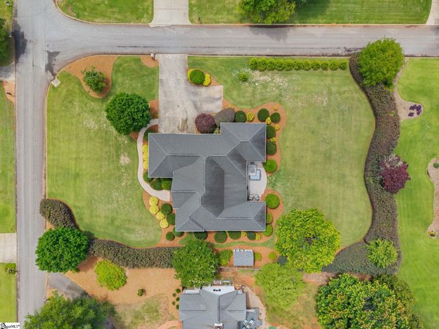 102 Club Ridge Drive, Pickens, SC 29671