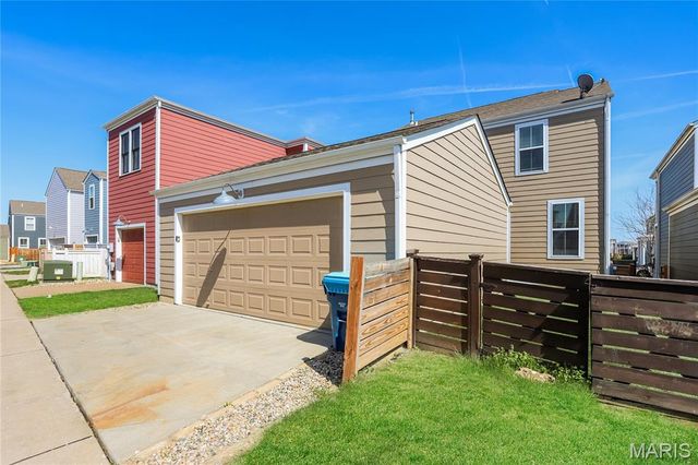 3234 Starkville Street, St Charles, MO 63301