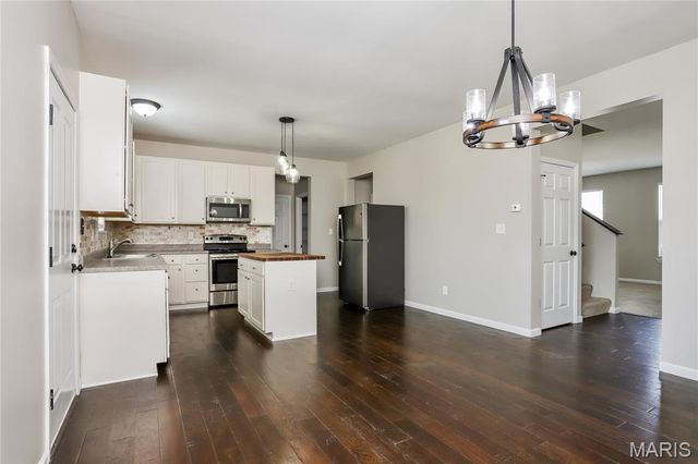 3234 Starkville Street, St Charles, MO 63301