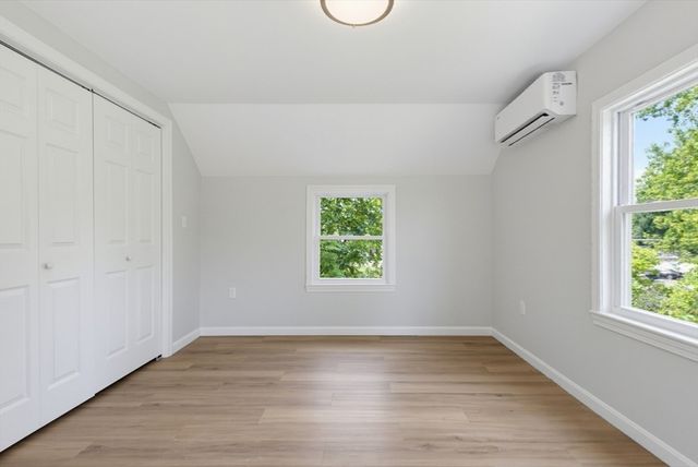 5 Friedel St, Auburn, MA 01501