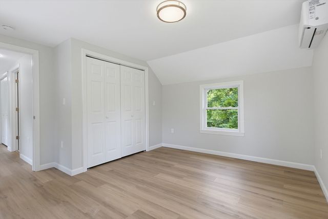 5 Friedel St, Auburn, MA 01501