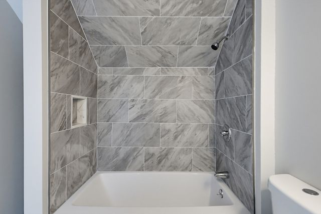 5 Friedel St, Auburn, MA 01501