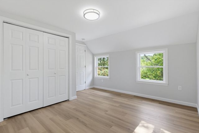 5 Friedel St, Auburn, MA 01501