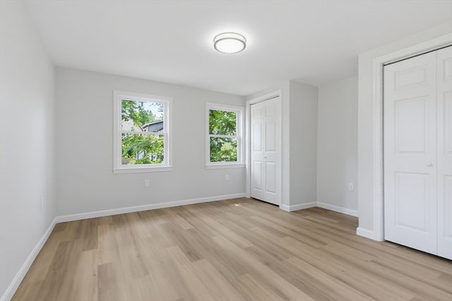 5 Friedel St, Auburn, MA 01501